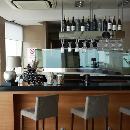 Anemon Kent Hotel